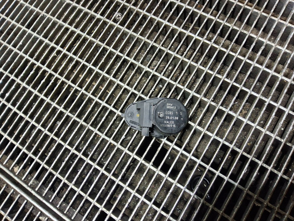 Купити Моторчик кришка обдув land rover range rover l322 69354419