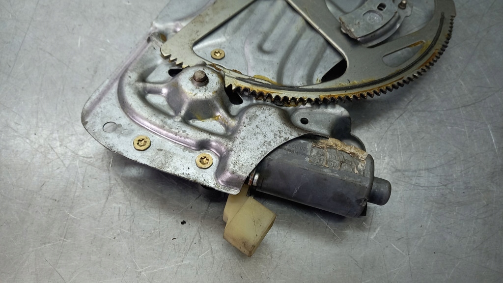 фото №5, Подъемник левый перед volvo s60 3069972