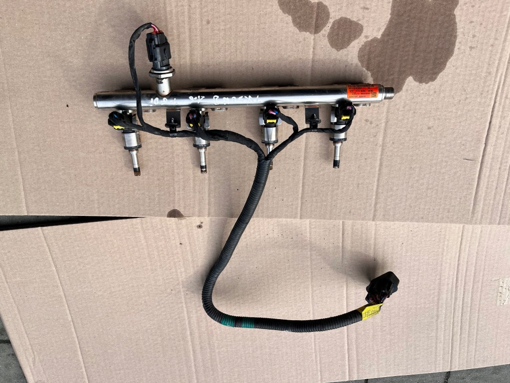 фото №1, Hyundai tucson ii lift 1.6 t-gdi молдинг впрыскная форсунки