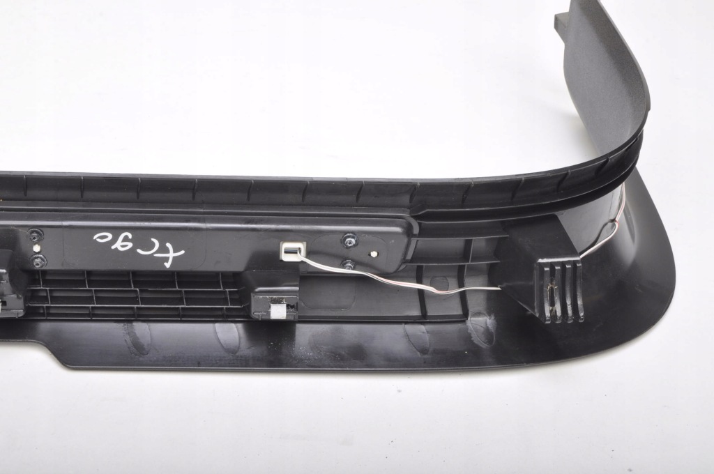 Volvo xc90 2 накладка поріг поріг права передні  передня p2 31363649 Оригінал