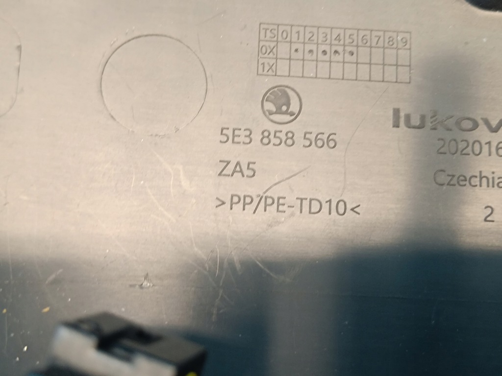 фото №15, Skoda octavia iv combi 1,5tsi 110kw 2021r захист колонки спідометра 5e3858565