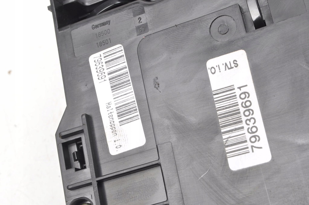 фото №6, Bmw 3 e46 m3 3.2 коробка предохранителей 79639691 18500.000.000