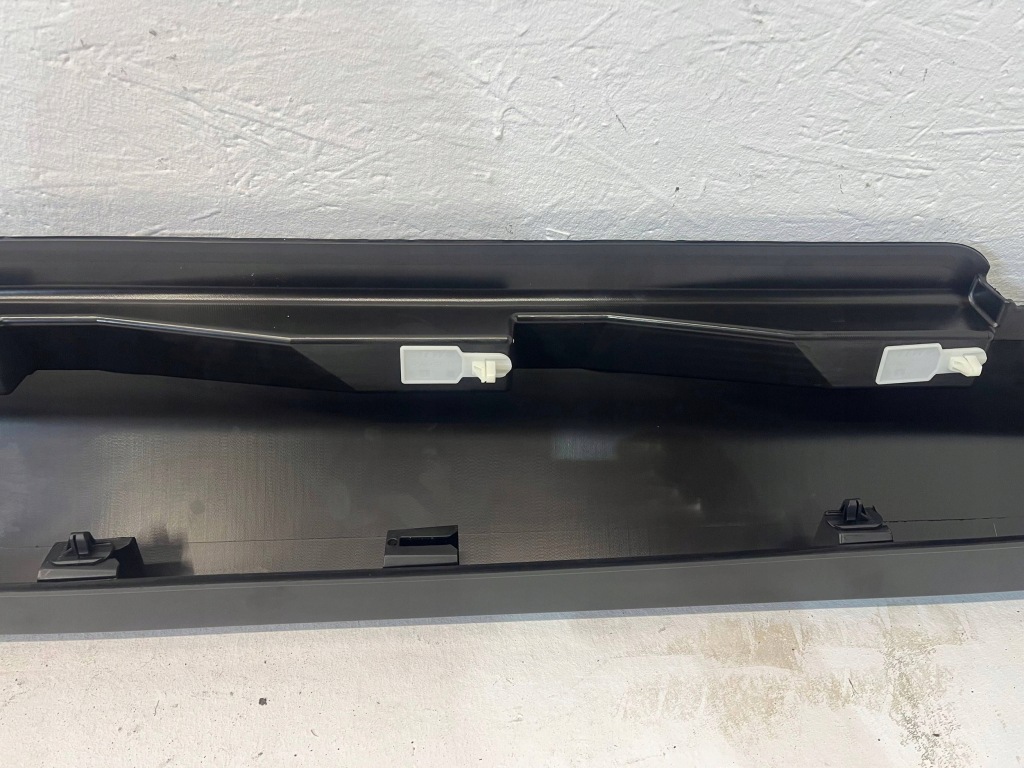 фото №9, Volvo v40 поріг правий накладка 12 - 19