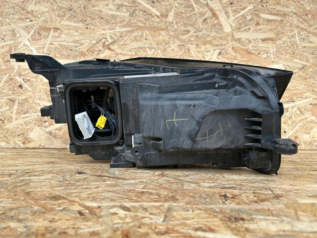 Лампа правая передняя mercedes-benz a1679056504 0.0l дизель 2020 Доставка