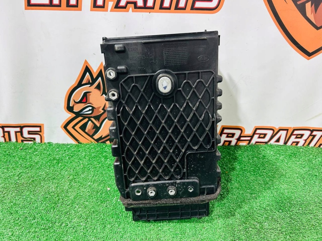 Корпус акумулятор disco sport l550 k8d2-10723-ac Доставка