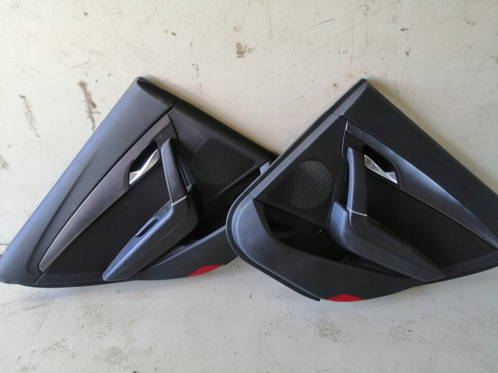 фото №1, Hyundai i40 обшивка двері лівий правий задня kombi