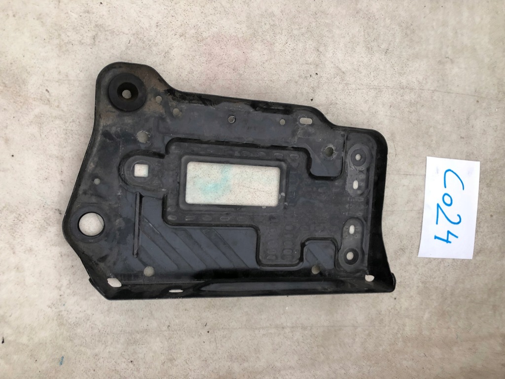 фото №1, A2466200018 основание аккумулятор mercedes w176 a