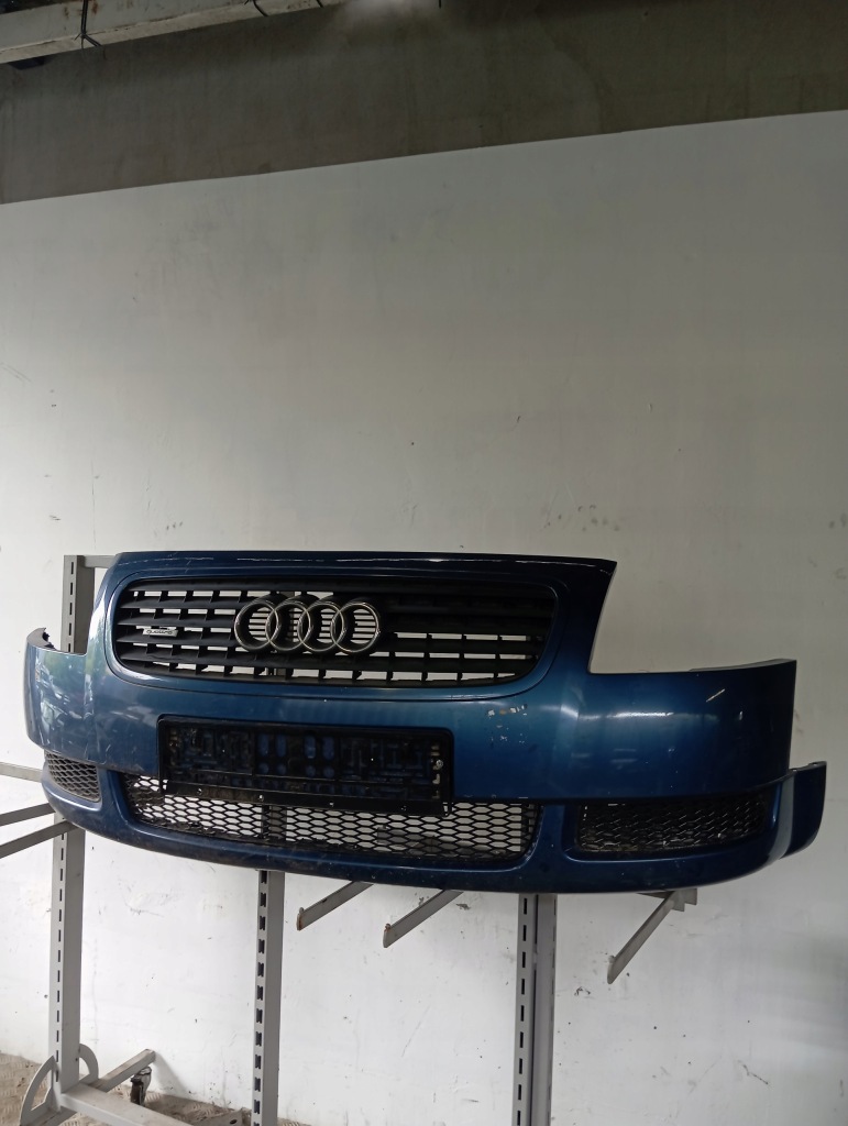 Купить Audi tt бампер передний 8n0807111