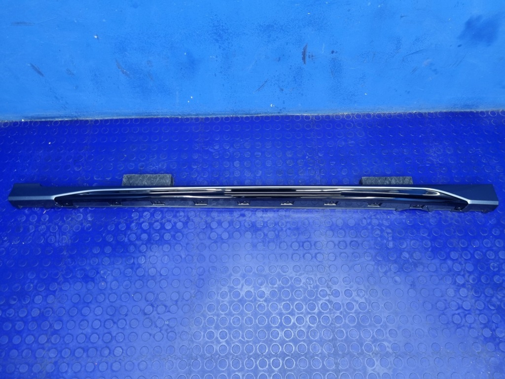 фото №1, Audi a3 8y lz7s ліва накладка молдинг поріг оригінал 8y0853855a