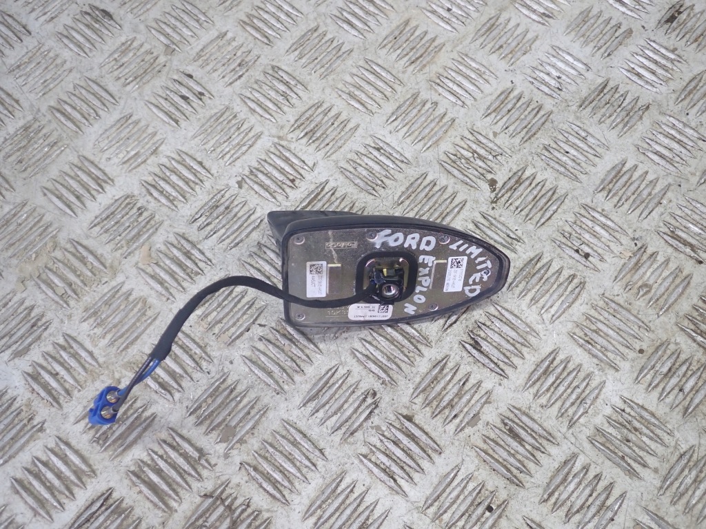 Антенна кровельная плавник ford explorer 2020- Оригинал