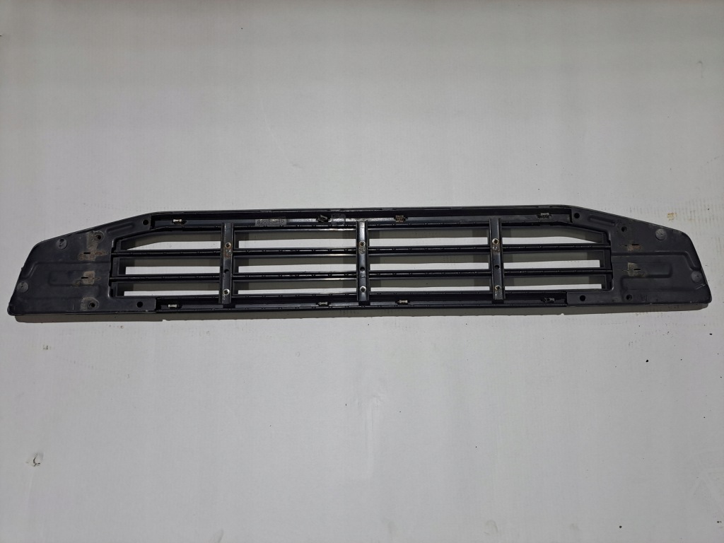 фото №5, Решётка радиатора подножка лавка решётка нижняя volvo fh 4