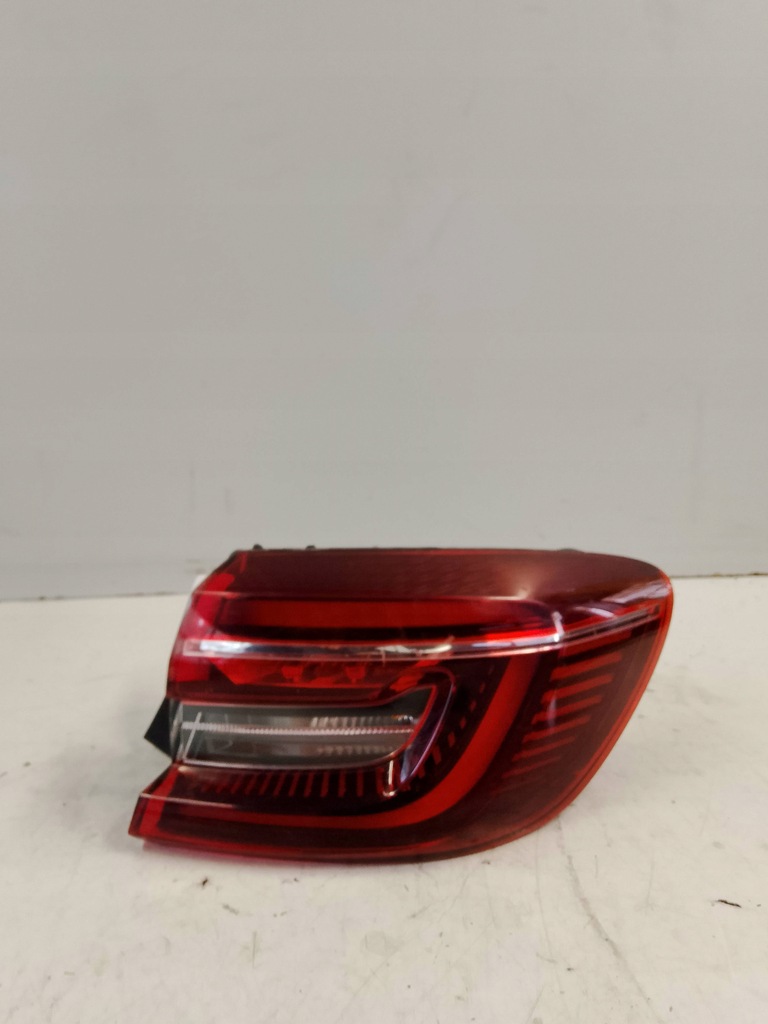 фото №1, Renault clio v лампа правая задняя 265504885r