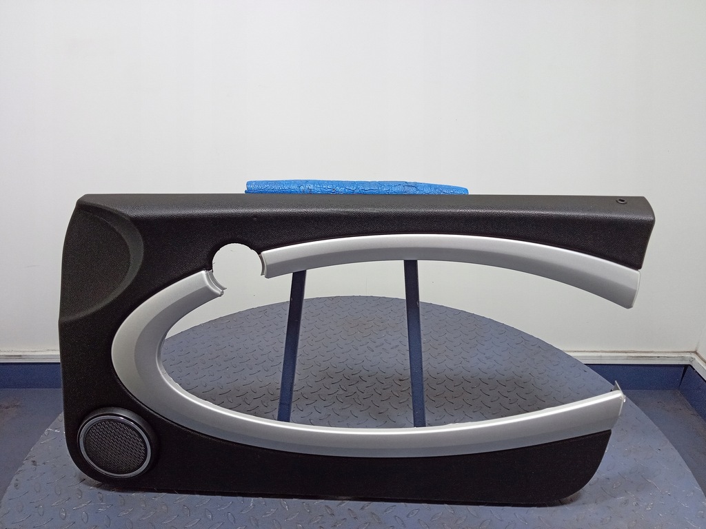 фото №1, Mini clubman r55 оббивка двері перед права