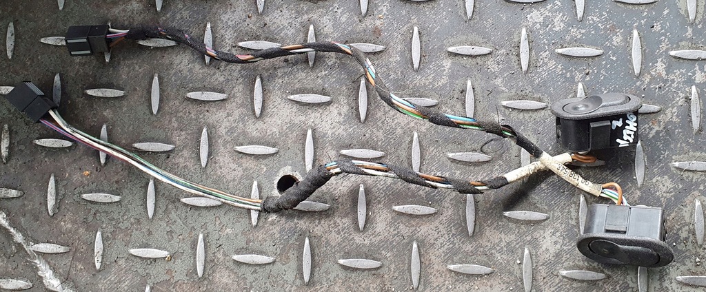 фото №1, Переключатели окон задних opel omega b