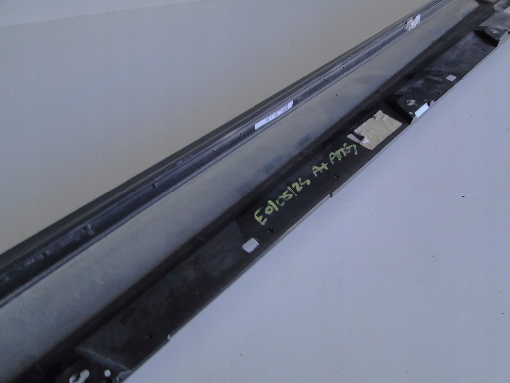 фото №4, Mercedes c klasa w206 206 молдинг поріг ліва amg