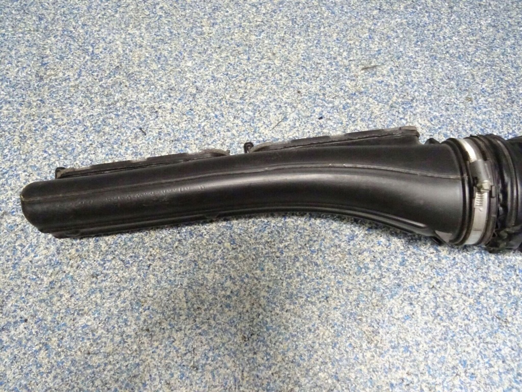 Труба впускний land rover range rover sport l494 cpla9a676ad Зі Шроту