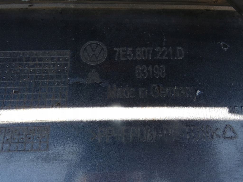 фото №16, Бампер решітка радіатора ґрати volkswagen t-6 multivan