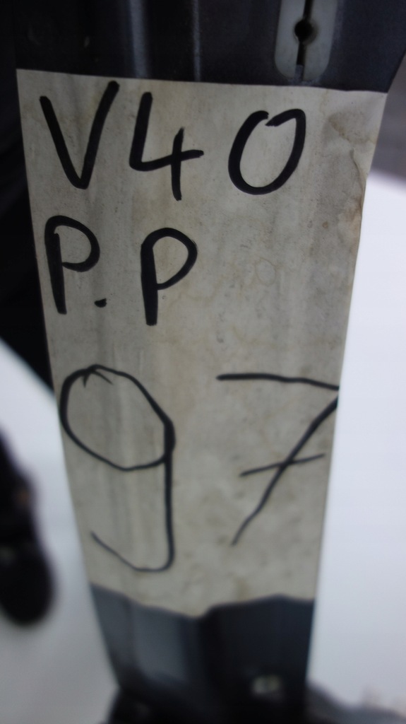 фото №8, Volvo v40 дверь правое передние