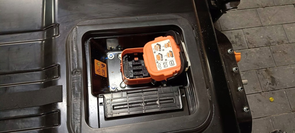 Купить Аккумулятор элемент аккумулятор chrysler pacifica plug-in hybrid 2021-