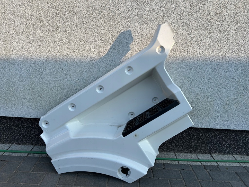 Купити Підніжка права man tg3 tgx 2020-