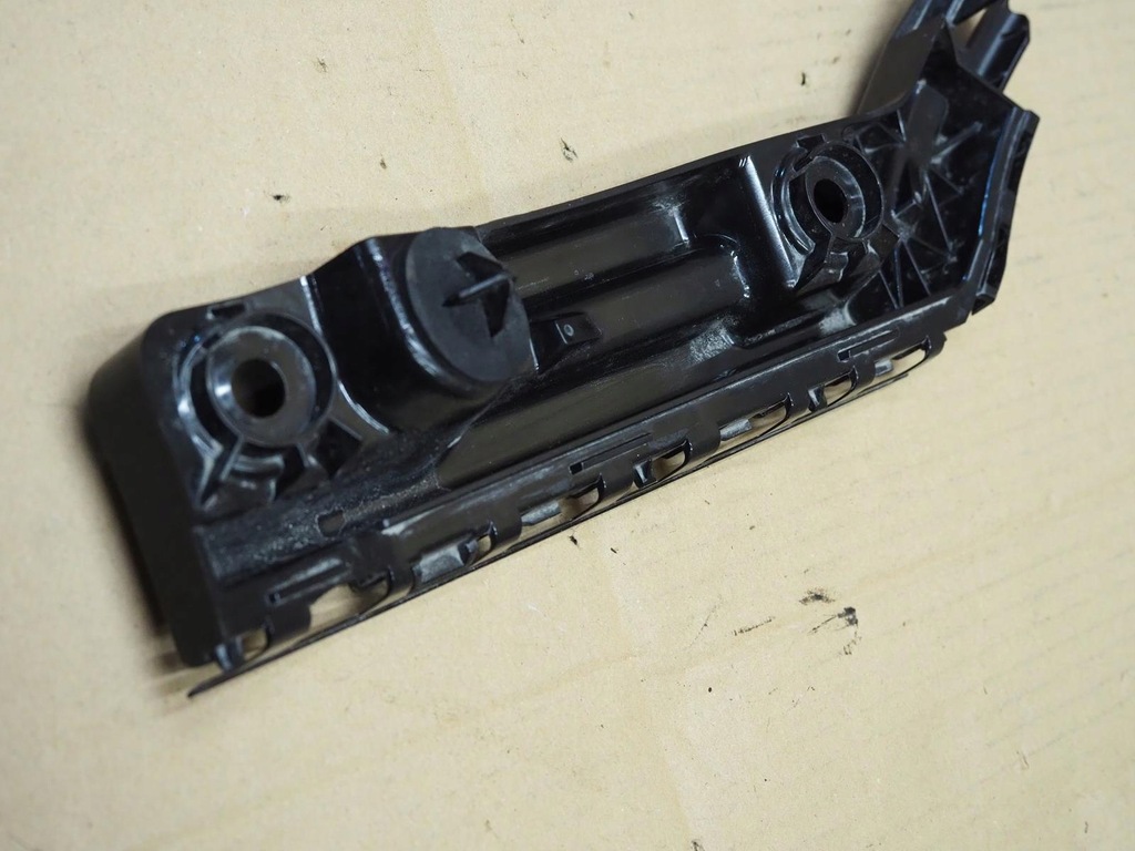 фото №11, Vw t-roc напрямна бампера лівий задня 2ga807393a