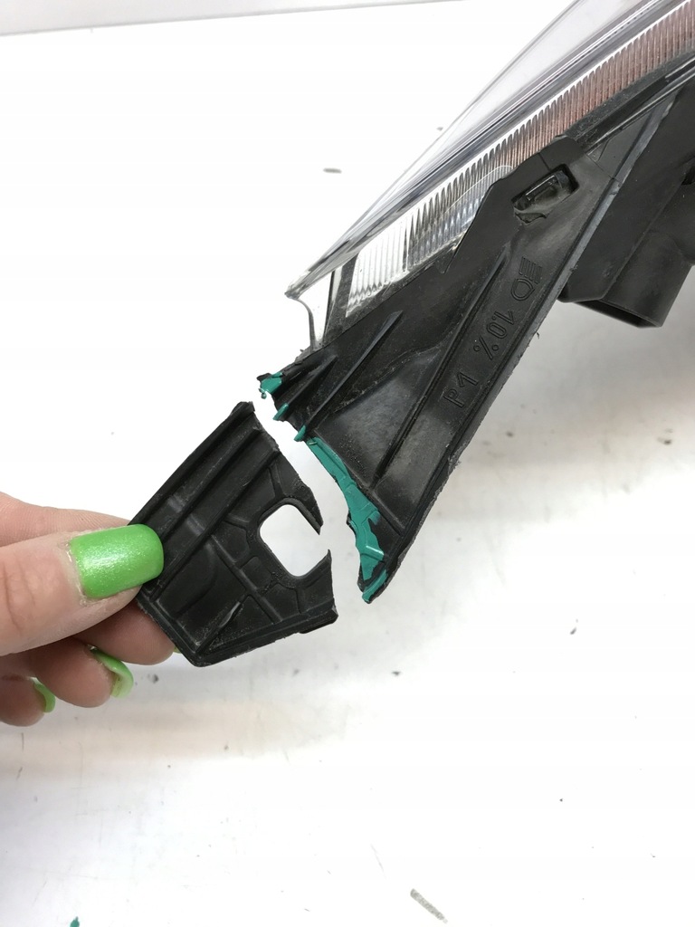 фото №10, Ford transit connect mk2 лампа перед передняя левая europa ft11-13w030db