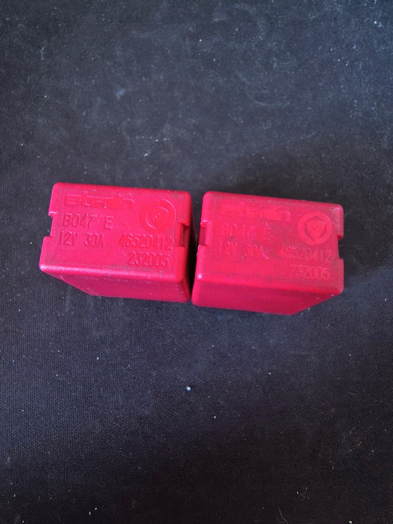 Купити Реле fiat alfa romeo lancia 46520412