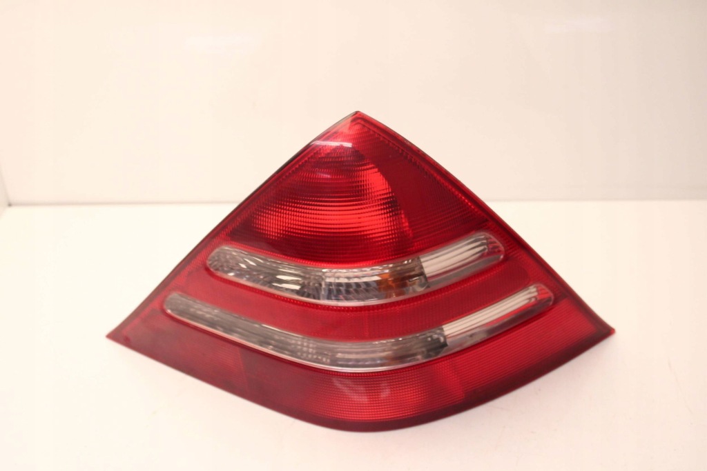 фото №1, Mercedes slk r170 lift 00r- лампа правый задняя правая задняя