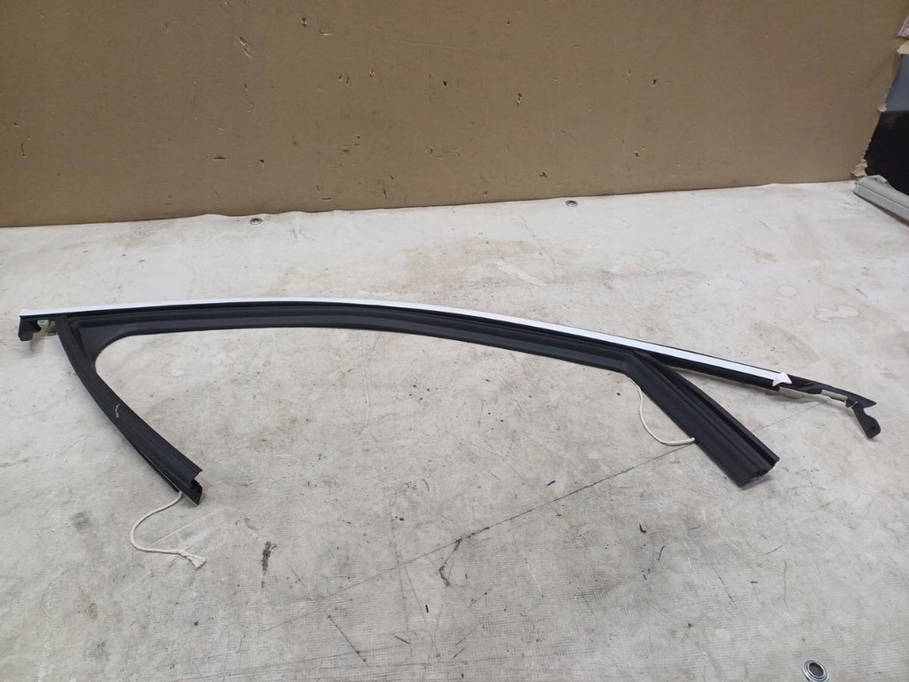 фото №1, Прокладка молдинг двері перед opel 9834479280