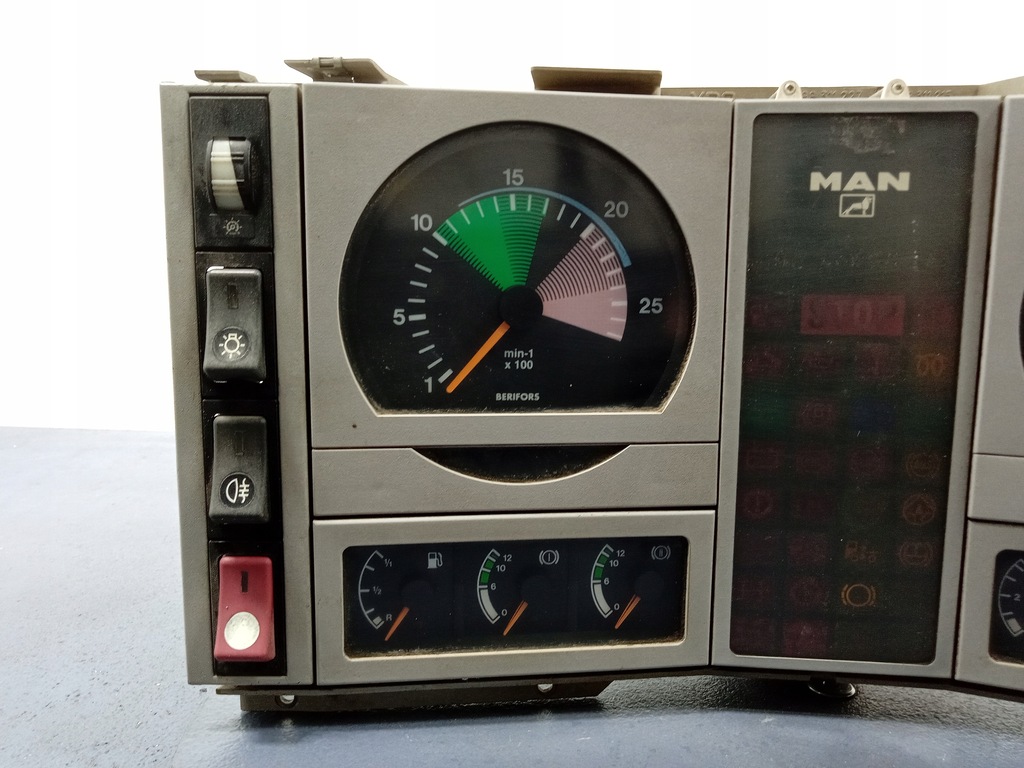 фото №4, Man f2000 fe счетчик приборы tacho 81.27202.6080