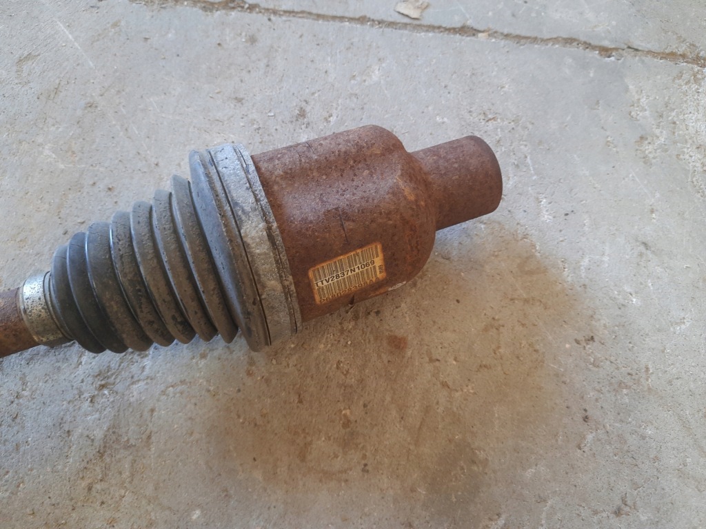 Купить Dodge ram 09- приводной вал перед 4x4 левая правая 68028398aa америка