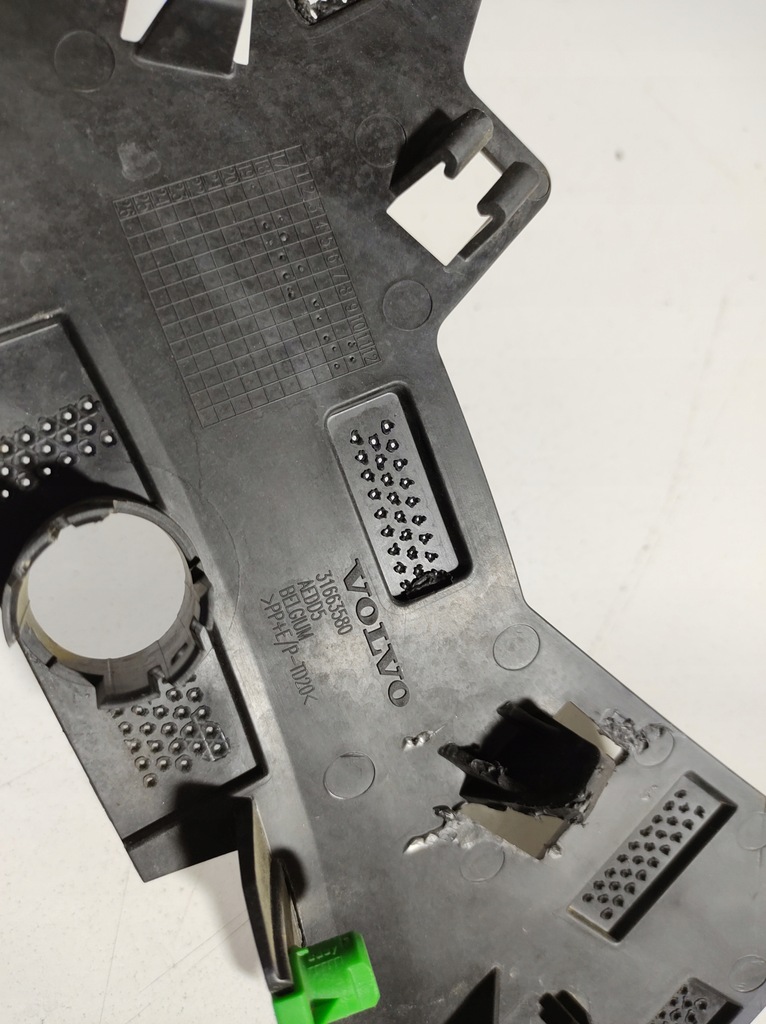 фото №10, Volvo v60 18r- кронштейн бампера правий перед