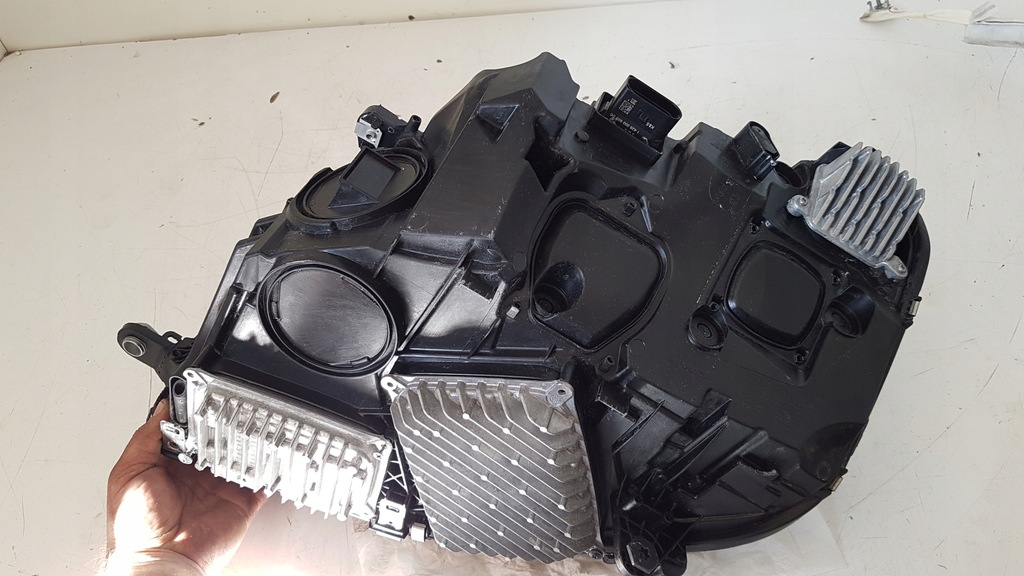 фото №13, Mercedes s klasa s 223 a223 w223 лампа правая перед kpl нет клееная digital