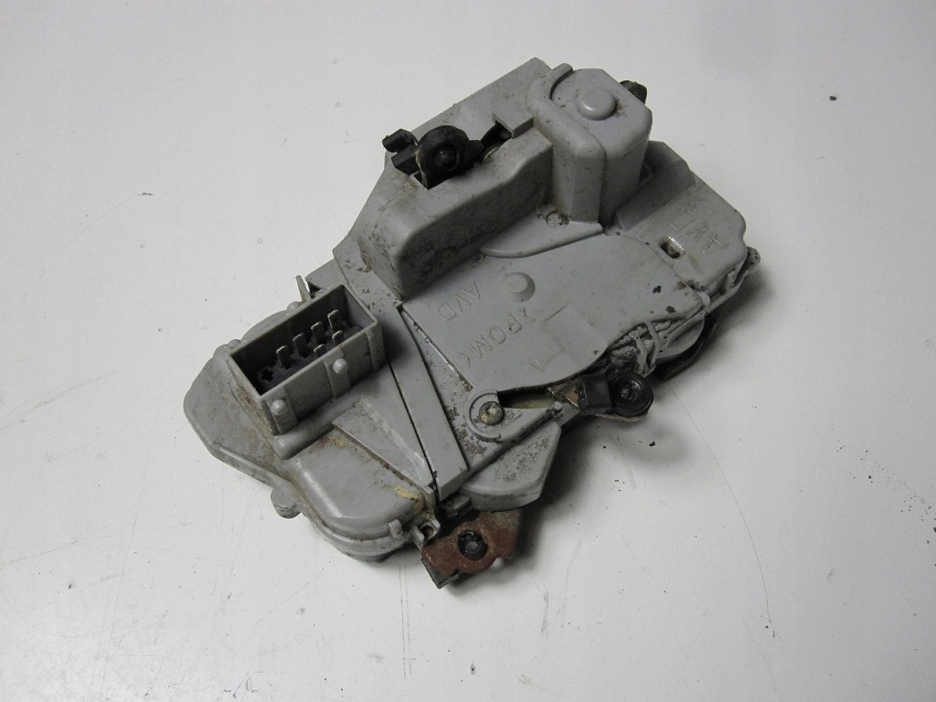 фото №6, Замок дверь передний правый peugeot 406 97r