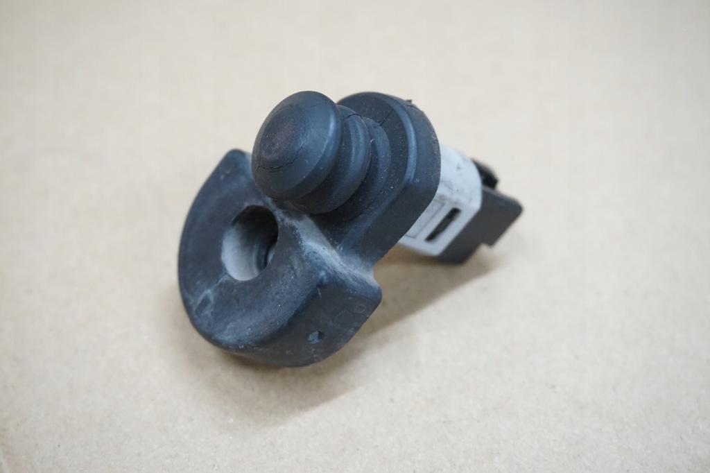 фото №1, Patrol датчик концевой дверь левый перед gr y61