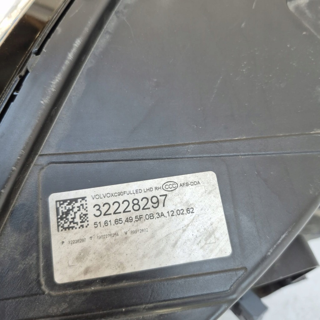 Volvo xc90 2 рестайлінг  19- фара правий перед передня full led 32228297 Київ