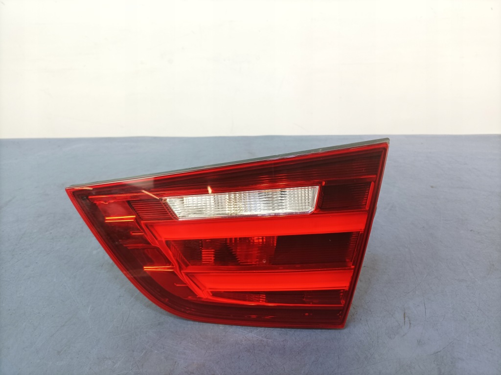 Купити Bmw 3 лампа задня права внутрішня 7286033