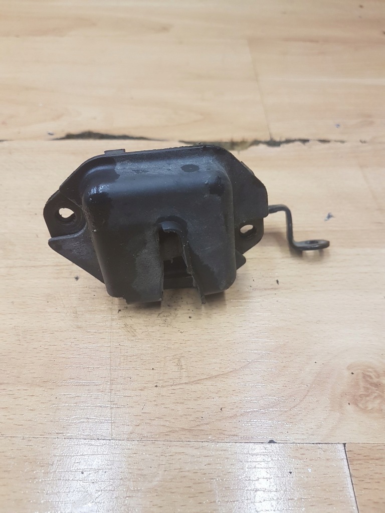 фото №1, Замок крышка заливной топлива chrysler voyager iv