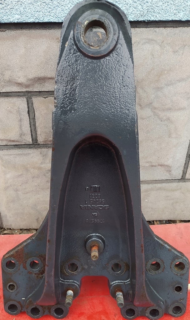 фото №1, Scania r 420 кронштейн кронштейн кронштейн рессора 1799578