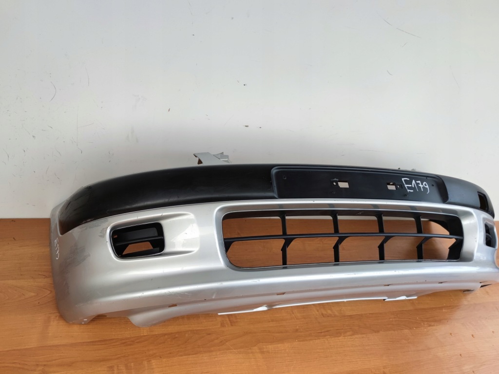 Honda logo бампер перед оригінальний 96-01 rok Доставка