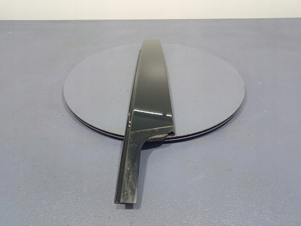 фото №1, Bmw x7 g07 молдинг защита дверь левый перед 7429387