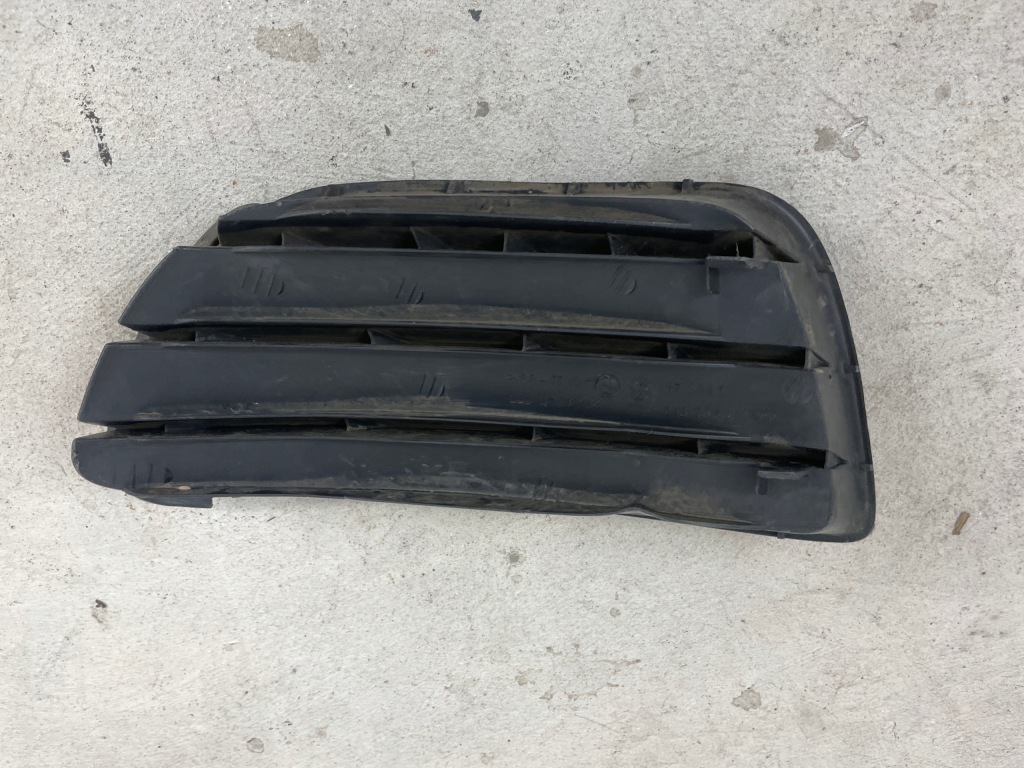 Решітка бампера fiat pinto ii 735320944 в Україні