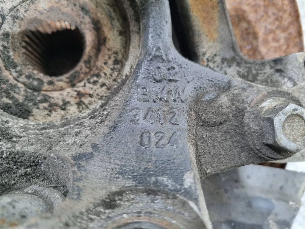 фото №6, Поворотний кулак перед права 3412024 bmw x3 e83