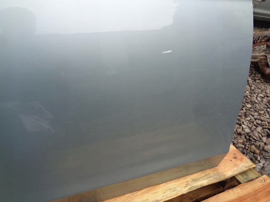 Двері праве перед передні комплектна  з скло audi a4 b8 2008- лак: ly5j Зі Шроту