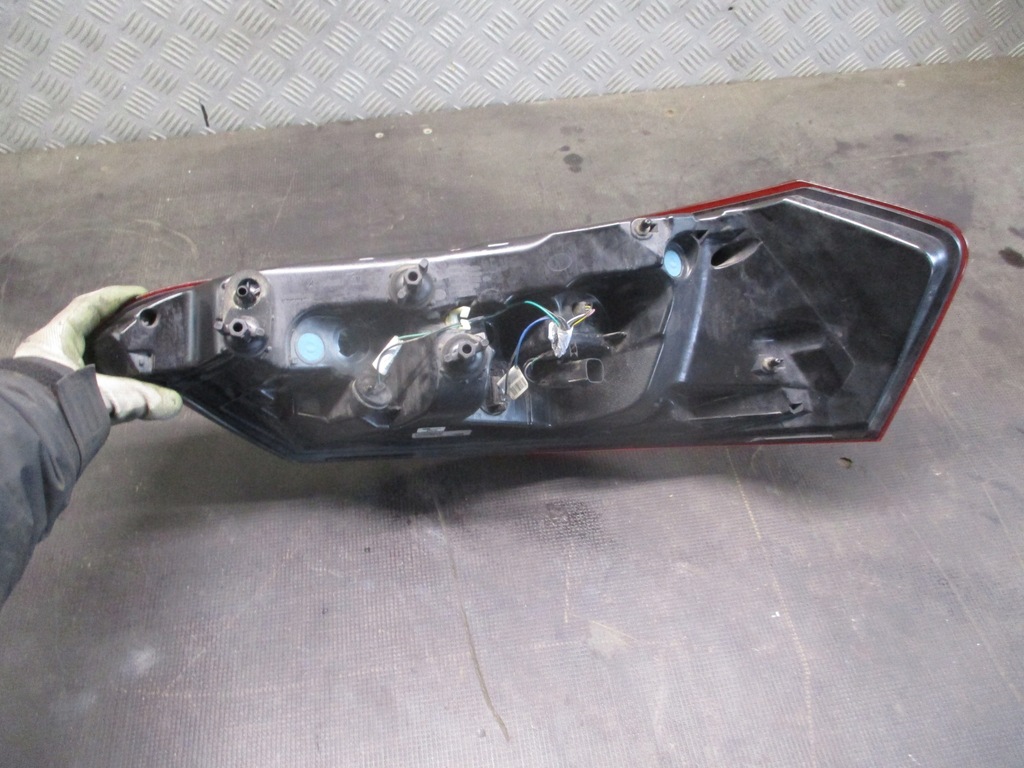 фото №9, Лампа лівий задня 39024222 21070111 citroen c5 x7 3iii