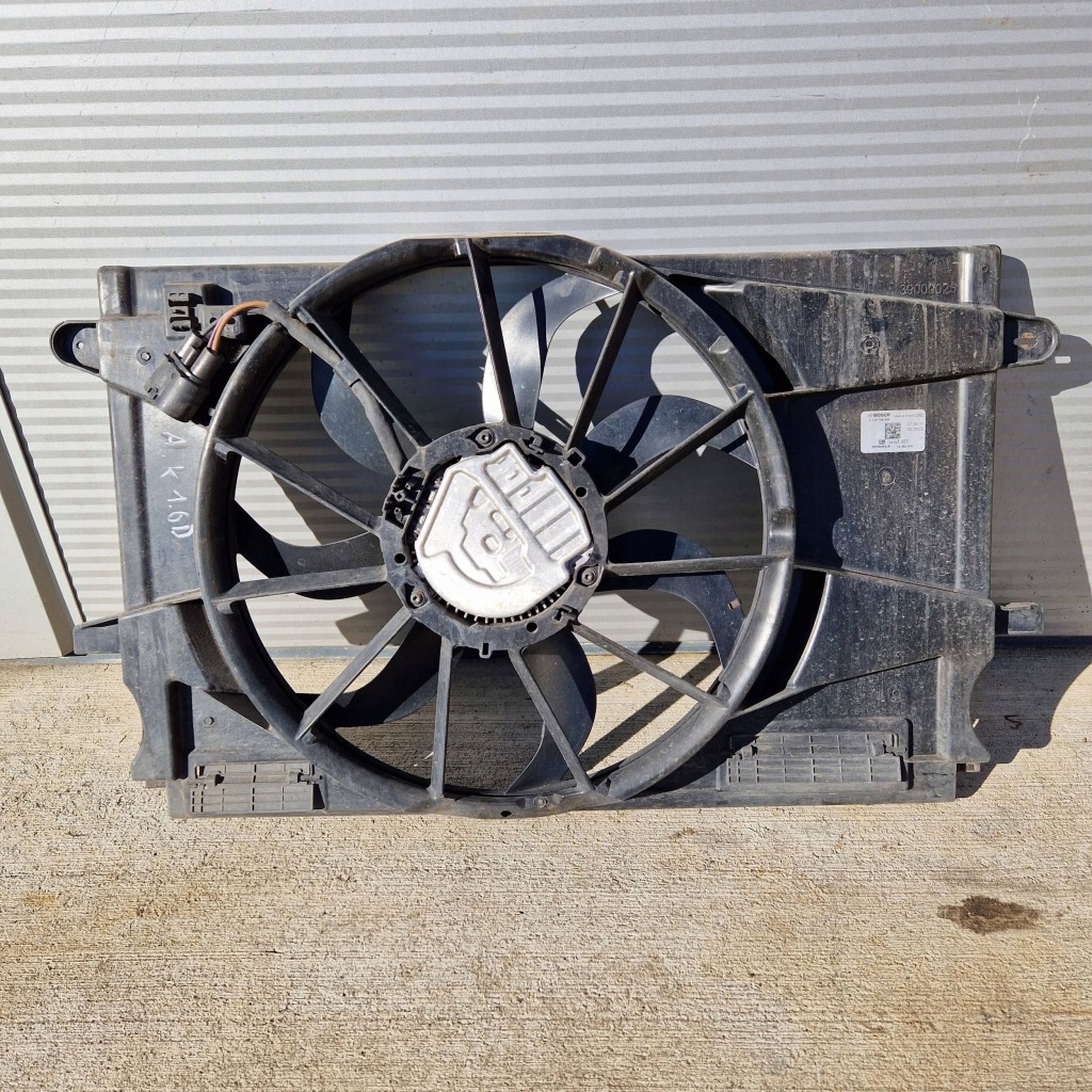 Купити Opel astra k 1.6 cdti вентилятор радіатора