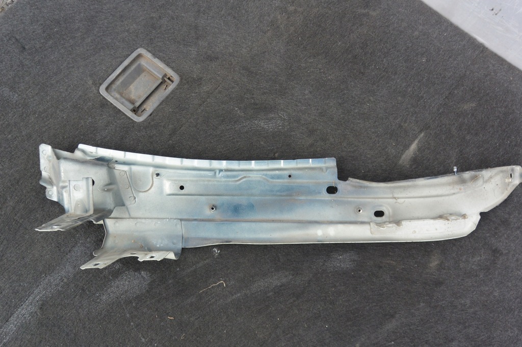 фото №5, Кронштейн крыла правое lz5q audi q7 4l