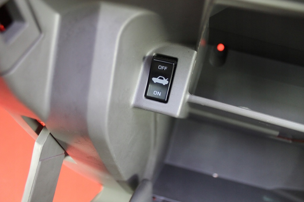 фото №13, Бардачок пассажира eu nissan altima 4 iv l32 sedan 07-12