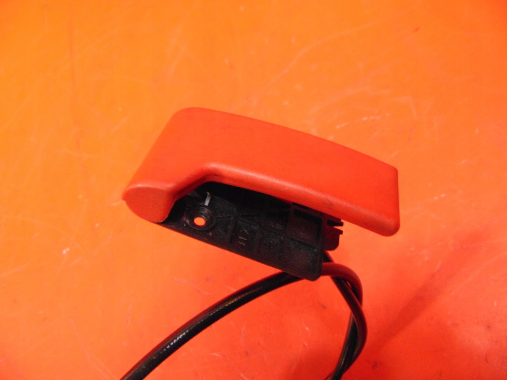 фото №4, Mercedes r-klasa 251 w251 ручка кронштейн cięno трос відкривання капот