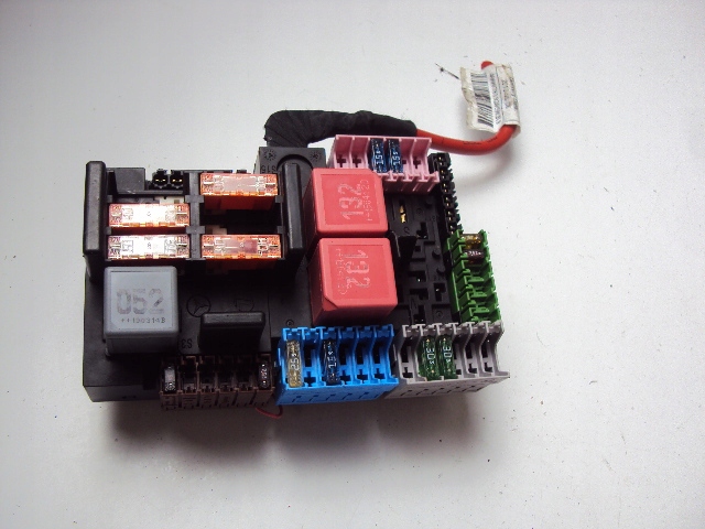 фото №1, Коробка предохранителей mercedes e-klasa w213 2016-